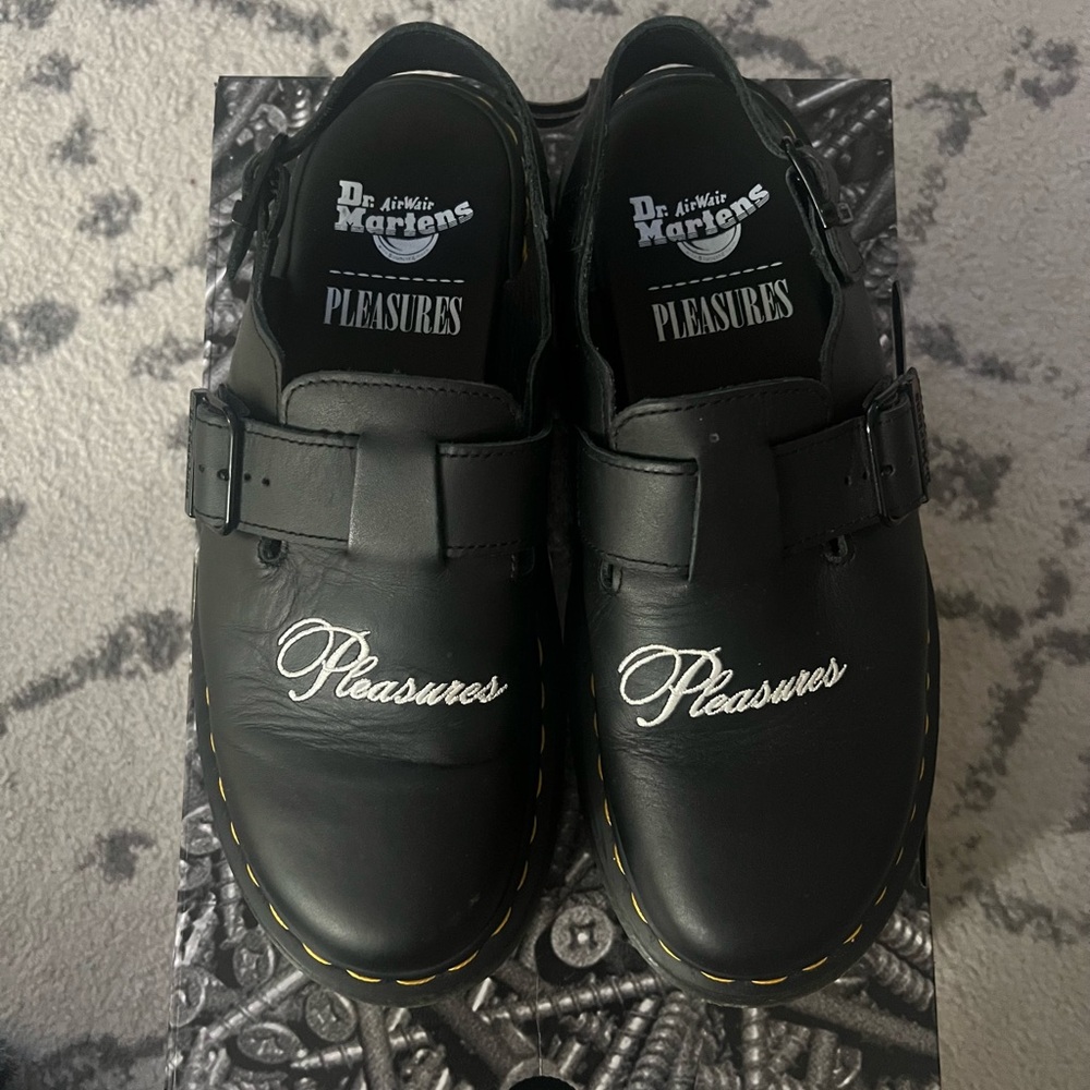Dr. Martens - Jorge x Pleasures